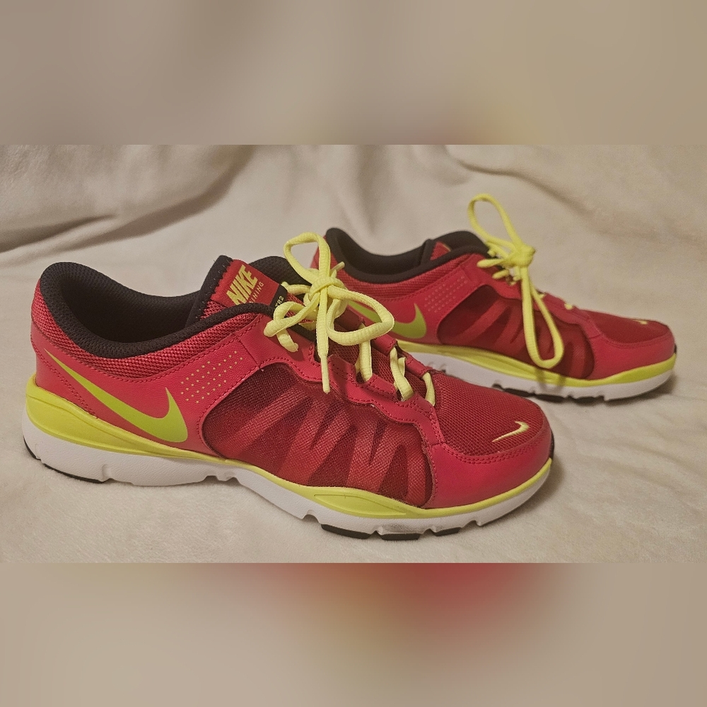 Nike Shoes Womens 10 Training Flex TR2 Running Sneakers Pink Mesh